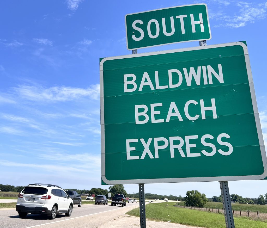 Baldwin Beach Express traffic.