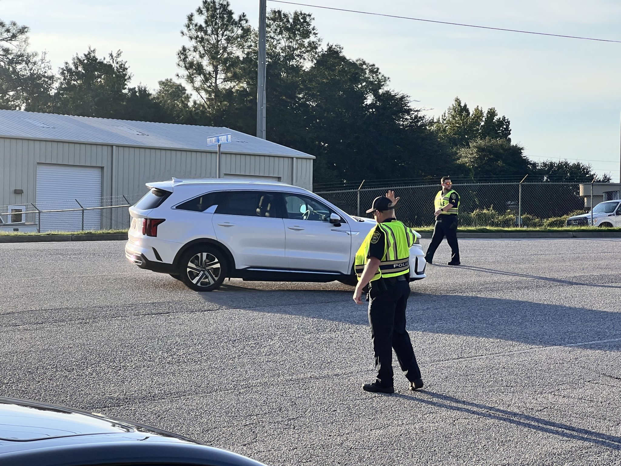 Drop-off traffic pattern at Rockwell Elementary shows strong results ...