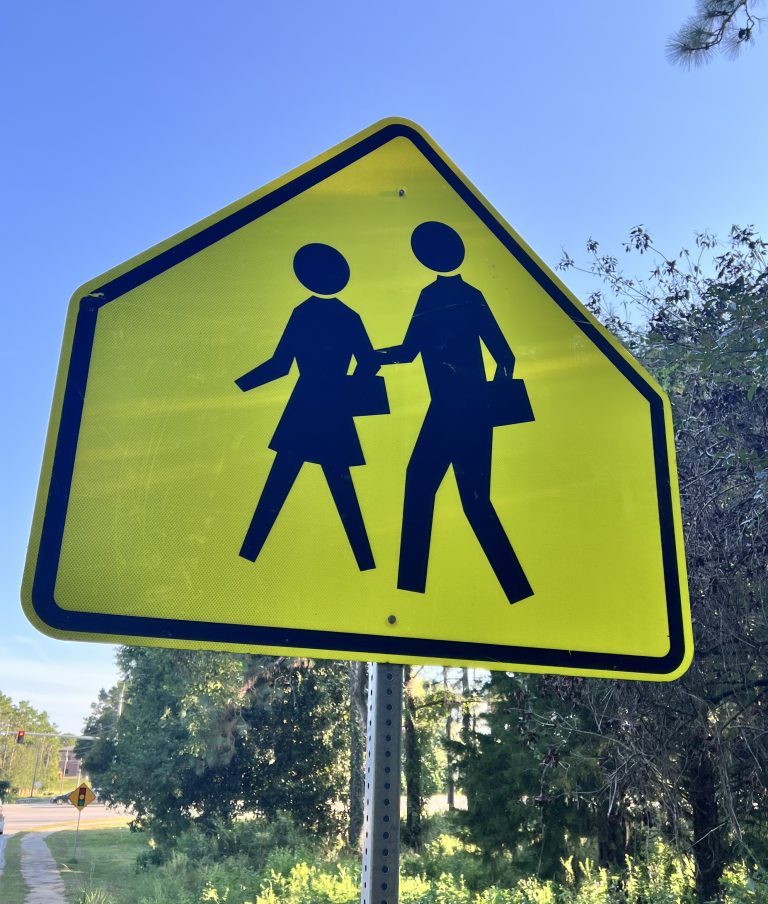 Drop-off traffic pattern at Rockwell Elementary shows strong results ...