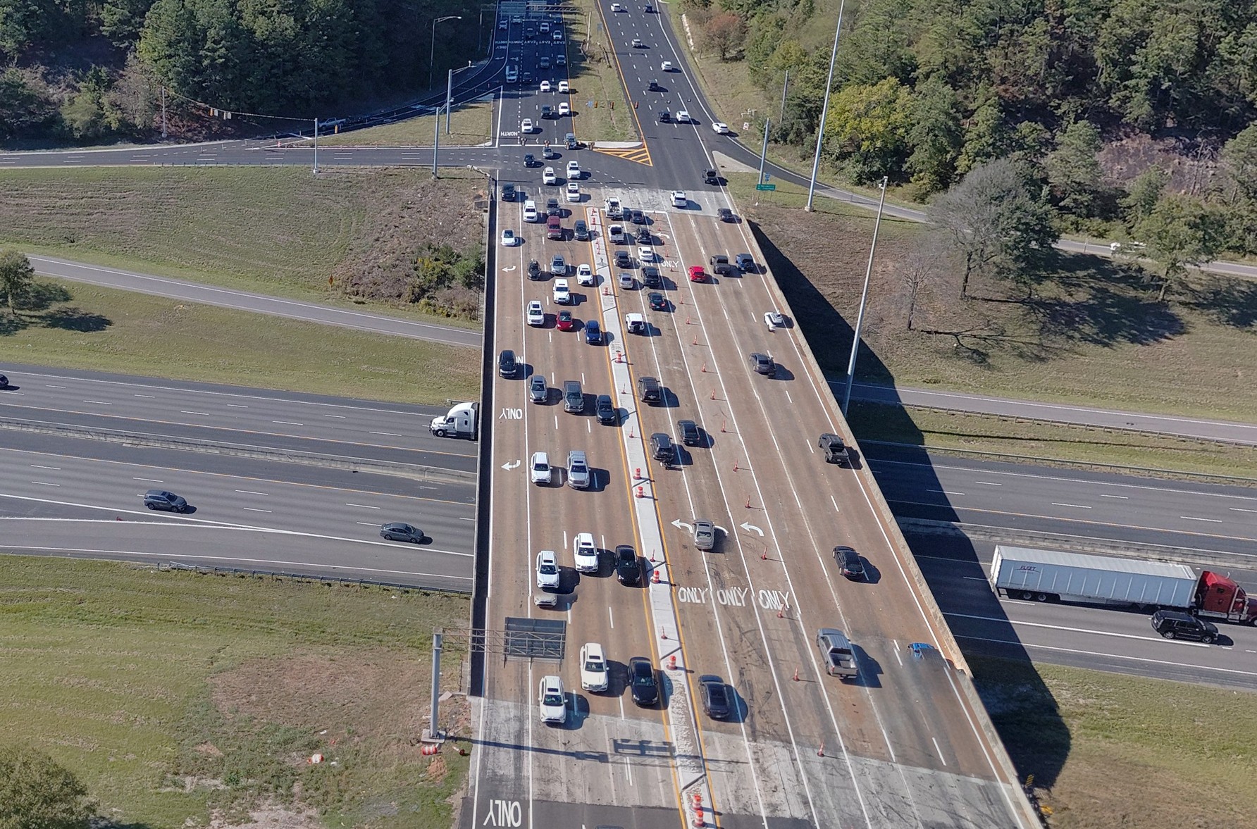 ALDOT opens new triple left turn onto I-459 from US-280 while planning a new auxiliary lane to decrease merging congestion.